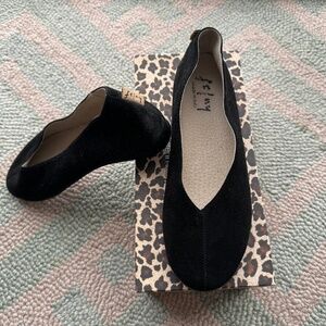 FS/NY Black Suede flats. "9.5" Made in Italy NIB